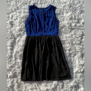 ENFOCUS STUDIO BLACK AND BLUE SLEEVELESS DRESS. SIZE 6